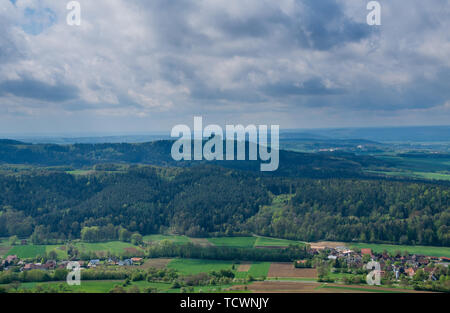 Vue depuis la montagne Staffelberg en Bavière Banque D'Images