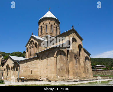 Vue de l'église de la Transfiguration. Monastère de Samtavro a vivant pilier et la particule des reliques des deux saints des treize pères syriens. Banque D'Images