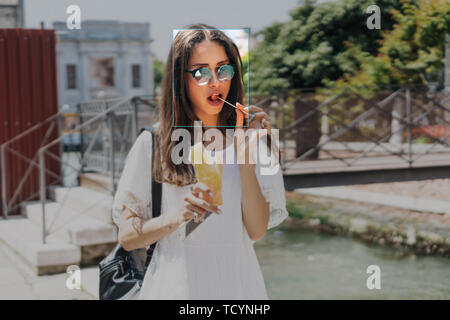 La reconnaissance faciale en photographie en utilisant l'intelligence artificielle Banque D'Images