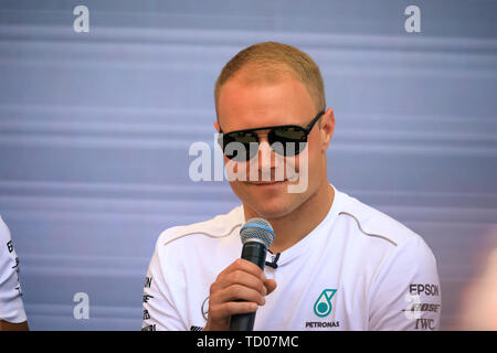 Monte Carlo, Monaco - 25 mai 2018 : Mercedes Petronas Valtteri Bottas pilote de course au Championnat du Monde de Formule 1 Grand Prix race fan event Banque D'Images