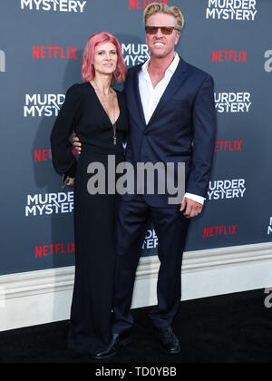 Westwood, United States. 10 Juin, 2019. WESTWOOD, LOS ANGELES, CALIFORNIE, USA - 10 juin : Hutchonson et Jake Busey Avril arrivent à la première de Los Angeles de Netflix "meurtre mystère" qui a eu lieu au Regency Village Theatre le 10 juin 2019 à Westwood, Los Angeles, Californie, États-Unis. (Photo par Xavier Collin/Image Crédit : Agence de Presse) L'agence de presse Image/Alamy Live News Banque D'Images