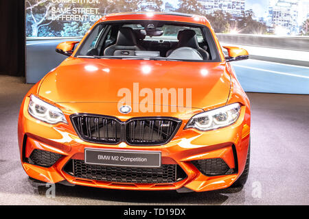 Genève, Suisse, 05 mars 2019 : orange métallisé BMW M2 Coupé au Concours International de l'Automobile de Genève, fabriqués et commercialisés par BMW Banque D'Images