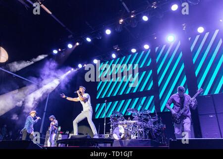 8 juin 2019 - Dana Point, Californie, États-Unis - DOUG 'SA' MARTINEZ, Tim Mahoney, NICK HEXUM, CHAD SEXTON et Aaron 'P-NUT' WILLS de 311 au cours de l'Weenie Roast 2019 KROQ à Doheny State Beach à Dana Point, Californie (crédit Image : © Daniel DeSlover/Zuma sur le fil) Banque D'Images