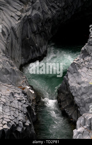 La gorge de la rivière Alcantara, Sicile, Italie Banque D'Images