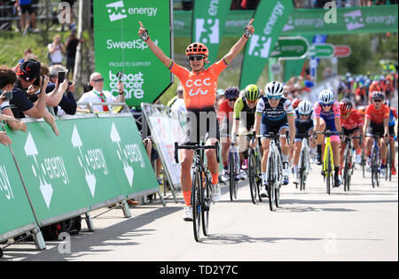 L'équipe de Marianne Vos du CCC - Liv remporte l'étape deux de l'OVO Energy féminin. Banque D'Images