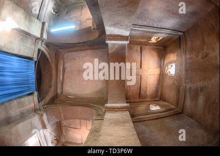 Église monolithe de roche taillé de Bet Giyorgis (Église de Saint Georges) à Lalibela, Ethiopie Banque D'Images