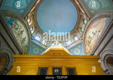 Des peintures murales couvrent le plafond de l'église Beata Maryam, lieu de repos de Menelik II et de sa femme et fille. Addis-abeba, Éthiopie. Banque D'Images