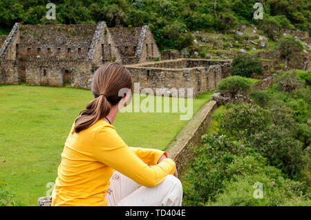 Amérique du Sud - Choquequirao ruines perdues (mini - Machu Picchu), à distance, les spectaculaires ruines Incas près de Cuzco Banque D'Images