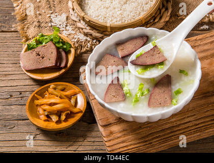 Foie de porc riz bouillies Banque D'Images