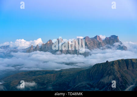 Alta via Bepi Zac, coucher de soleil sur la Marmolada, Dolomites, Vénétie, Italie, Europe Banque D'Images