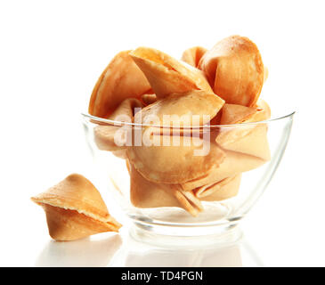 Fortune cookies dans bol, isolated on white Banque D'Images