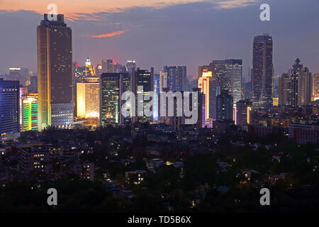 Guangzhou Huancheng East Business Circle City Paysage Architecture Vue de nuit Banque D'Images