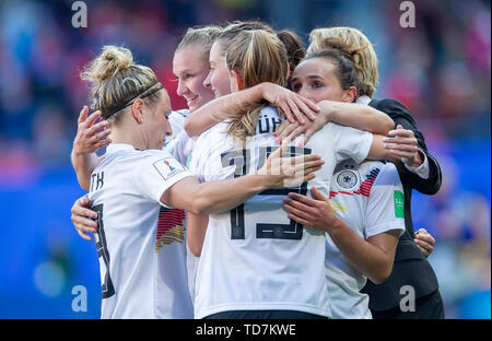 Valenciennes, France. 12 Juin, 2019. France, Marseille, Stade du Hainaut, 12.06.2019, Football - Coupe du Monde féminine de la FIFA - Allemagne - Espagne de droit : vl | Conditions de crédit dans le monde entier : dpa/Alamy Live News Banque D'Images