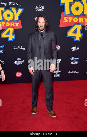 Keanu Reeves lors de la première mondiale du film 'UN Toy Story : Tout ce qu'entend pas de commande / Toy Story 4' au El Capitan Theatre. Los Angeles, l'utilisation dans le monde entier 11.06.2019 | Banque D'Images