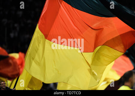 Mainz, Allemagne. 11 Juin, 2019. Drapeaux de l'Allemagne. GES/football/Qualification Euro : Allemagne - Estonie, 11.06.2019 Football/soccer : qualificatifs européens : l'Allemagne contre l'Estonie, Mayence, le 11 juin 2019 | dans le monde l'utilisation de crédit : afp/Alamy Live News Banque D'Images