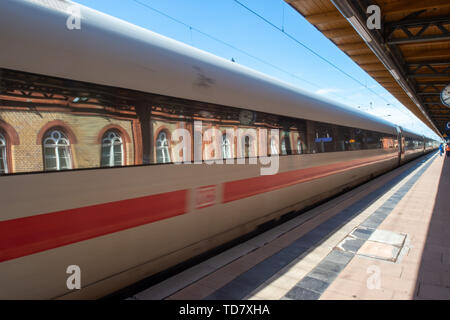 Hansestadt Stendal (Allemagne). 13 Juin, 2019. Une glace quitte la station de Stendal. Credit : Klaus-Dietmar Gabbert/dpa-Zentralbild/ZB/dpa/Alamy Live News Banque D'Images