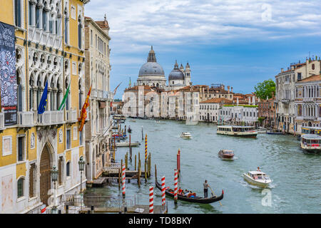 Venise, Italie - 26 MAI 2019 : voir à Venise, Italie. On estime que 25 millions de touristes visitent chaque année Venise. Banque D'Images