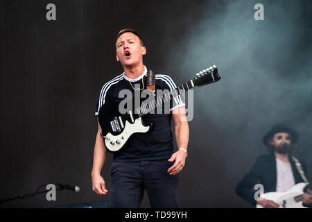 Landgraaf, Pays-Bas 8 juin 2019 Cage The Elephant en concert au Festival Pinkpop 2019 © Roberto Finizio/ Alamy Banque D'Images