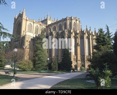 CATEDRAL NEOGOTICA 1907-69 - VISTA DEL ABSIDE DE LA CATEDRAL NUEVA DE VITORIA. Auteur : LUQUE JAVIER / JULIAN APRAIZ. Emplacement : CATEDRAL NUEVA. VITORIA. L'ALAVA. L'ESPAGNE. Banque D'Images