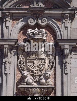 L'ESCUDO EN LA FACHADA DE LA CASA DE LA PANADERIA. Auteur : Barbieri. Emplacement : HALLMARKT. MADRID. L'ESPAGNE. Banque D'Images