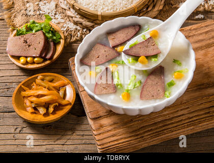 Foie de porc riz bouillies Banque D'Images