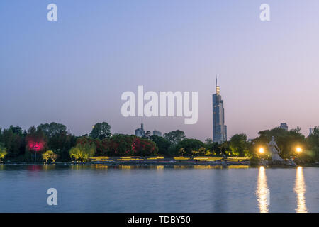 Vue de nuit de la ville lake Banque D'Images