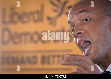 Ancien député travailliste et Changement France Chuka Umunna lors d'une conférence de presse à Westminster, Londres, où il a annoncé qu'il se joint à la lib Dems. Banque D'Images