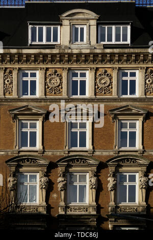 Klassizistische Hausfassade im Stadtteil St Georg, Hamburg, Deutschland Banque D'Images