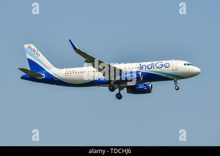 Bangkok, Vietnam - Sep 17, 2018. Indigo VT-IFO (Airbus A320) à l'atterrissage à l'aéroport de Suvarnabhumi (BKK) à Bangkok, Thaïlande. Banque D'Images