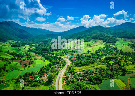 L'autoroute près de Chiang Rai, Thaïlande Banque D'Images