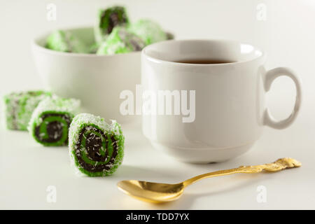 L'est traditionnels desserts sur la table Banque D'Images