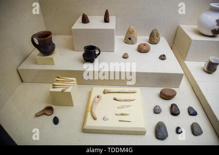 Antalya, Turquie - le 19 mai 2019 : les expositions du musée des antiquités d'Antalya, la poterie et les os sous la forme d'expositions du musée. Banque D'Images