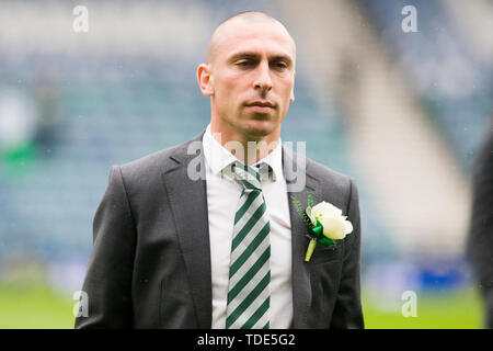 Glasgow, Ecosse, le 25 mai 2019. Scott Brown du Celtic arrive avant la finale de la Coupe écossais William Hill entre Celtic et coeurs à Hampden Park le 25 mai 2019 à Glasgow, en Écosse. Usage éditorial uniquement, licence requise pour un usage commercial. Aucune utilisation de pari, de jeux ou d'un seul club/ligue/player publication. Credit : Scottish Borders Media/Alamy Live News Banque D'Images