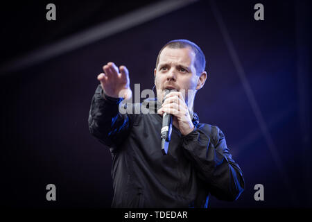 Oslo, Norvège. 14 Juin, 2019. Oslo, Norvège - 14 juin, 2019. Le rappeur français, musicien et producteur Mike Skinner est surtout connu par sa musique et les rues du projet est ici vu sur scène pendant un concert live au festival de musique norvégienne Piknik i Parken 2019 à Oslo. (Photo crédit : Gonzales Photo/Alamy Live News Banque D'Images