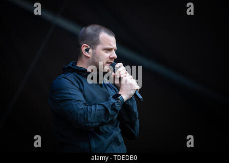 Oslo, Norvège. 14 Juin, 2019. Oslo, Norvège - 14 juin, 2019. Le rappeur français, musicien et producteur Mike Skinner est surtout connu par sa musique et les rues du projet est ici vu sur scène pendant un concert live au festival de musique norvégienne Piknik i Parken 2019 à Oslo. (Photo crédit : Gonzales Photo/Alamy Live News Banque D'Images