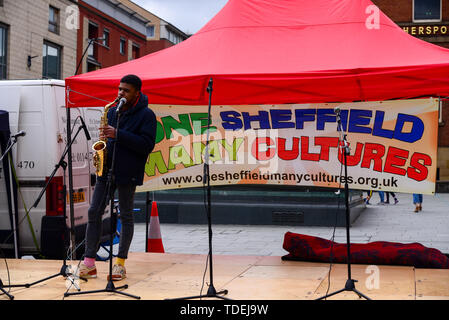 Barkers extérieure, Sheffield, South Yorkshire, UK 15 juin 2019. Un événement de nombreuses cultures Sheffield Sheffield. Photo : Alamy Live News Banque D'Images