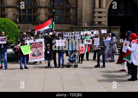 Barkers extérieure, Sheffield, South Yorkshire, UK 15 juin 2019. Arrêter de tuer au Soudan de protestation. Sheffield. Photo : Alamy Live News Banque D'Images