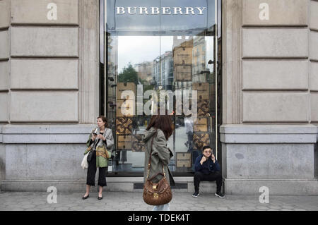 Barcelone, Espagne. 29 mai, 2019. La marque de luxe britannique Burberry store vu en Espagne. Budrul Chukrut Crédit : SOPA/Images/ZUMA/Alamy Fil Live News Banque D'Images