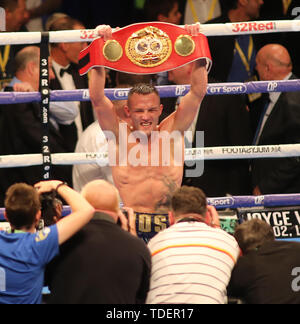 Premier Direct Arena, Leeds, West Yorkshire, Royaume-Uni. 15 Juin, 2019. Josh Warrington (Leeds) conserve le titre mondial après avoir battu Kid Galahad (Sheffield) au cours de la Fédération Internationale de Boxe (IBF) World Featherweight Titre. Crédit : Stephen Gaunt/Alamy Live News Banque D'Images