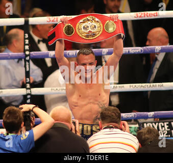 Premier Direct Arena, Leeds, West Yorkshire, Royaume-Uni. 15 Juin, 2019. Josh Warrington (Leeds) conserve le titre mondial après avoir battu Kid Galahad (Sheffield) au cours de la Fédération Internationale de Boxe (IBF) World Featherweight Titre. Crédit : Stephen Gaunt/Alamy Live News Banque D'Images