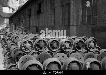 La mine de charbon pendant près de cent ans, le petit train à vapeur, qui est toujours en opération, a été témoin de l'histoire. Il a également enregistré l'empreinte de la Chine Nouvelle de faible à forte. La base du sud-ouest, ce qui a contribué à l'énergie une fois la résistance contre le Japon, est maintenant devenu un haut lieu pour les visites et le tourisme. Banque D'Images