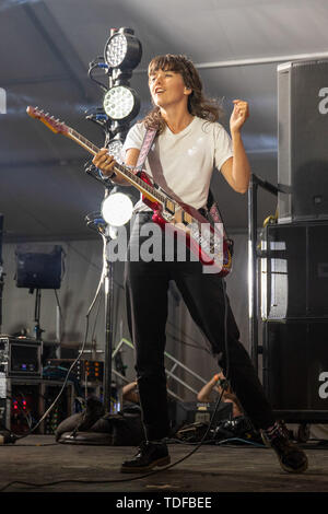 14 juin 2019 - Manchester, New York, États-Unis - COURTNEY BARNET Bonnaroo Music  + pendant le Festival des Arts dans la région de Manchester, New Hampshire (crédit Image : © Daniel DeSlover/Zuma sur le fil) Banque D'Images