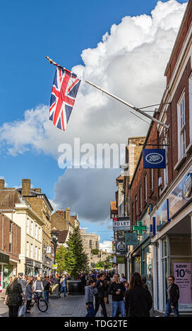 WINDSOR, Royaume-Uni - Octobre 1, 2016 : le château de Windsor est une résidence royale à Windsor dans le comté anglais du Berkshire. La ville de Windsor est un populaire tou Banque D'Images