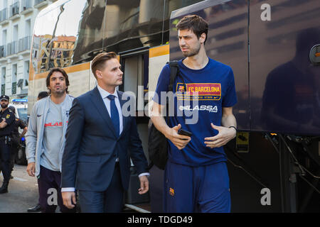 Madrid, Espagne. 15 Juin, 2019. Ante Tomic au cours de la victoire sur le Real Madrid FC Barcelona 87 - 67 (Lassa) en Liga Endesa finale de la série éliminatoire (jeu 1) a célébré à Madrid (Espagne) à Wizink Centre. Au 16 juin 2019. Credit : Juan Carlos García Mate/Pacific Press/Alamy Live News Banque D'Images