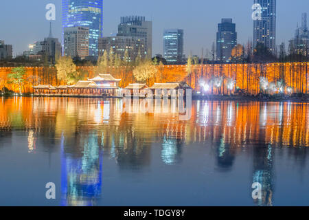 Vue de nuit de la ville lake Banque D'Images