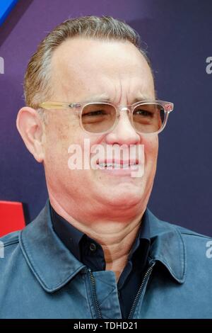 Londres, Royaume-Uni. 16 juin 2019. Tom Hanks pose sur le tapis rouge pour la première européenne de Toy Story 4 qui a eu lieu à l'odéon Luxe, Leicester Square, London Le dimanche, Juin 16, 2019 . Credit : Julie Edwards/Alamy Live News Banque D'Images