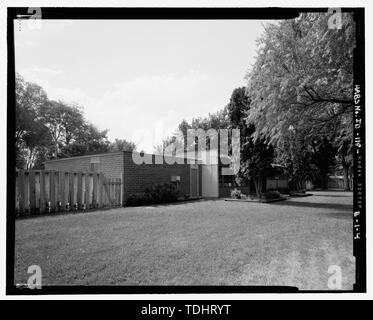 Vue oblique arrière, l'altitude, à au sud-SUD-OUEST - Mountain Home Air Force Base 1958, le logement des officiers supérieurs de la Résidence générale, Rabeni Street (rue), à l'origine Ivy Mountain Home, Elmore Comté, ID Banque D'Images