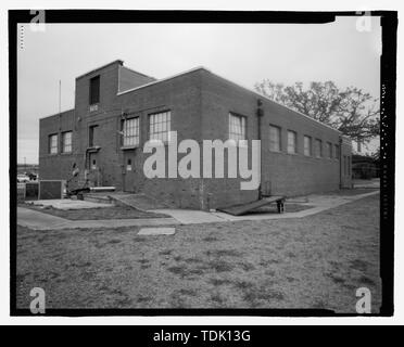 Vue OBLIQUE DU CÔTÉ SUD-OUEST FACE À NORD-EST. - U.S. Naval Air Station, Brig-Correctional Centre, 528, avenue du Sud, Pensacola Escambia Comté, FL Banque D'Images