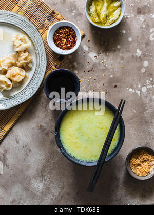 Ramen de coco dans les décisions. Banque D'Images