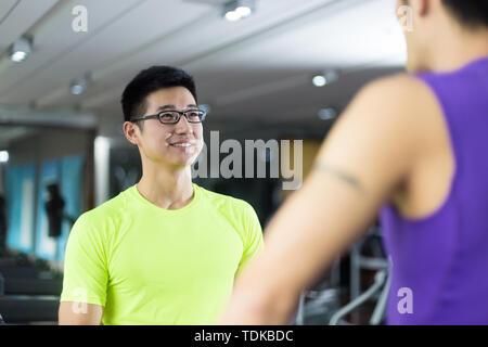 Young Asian people sport moderne Banque D'Images